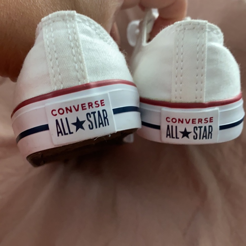 Converse - Picture 3 of 5